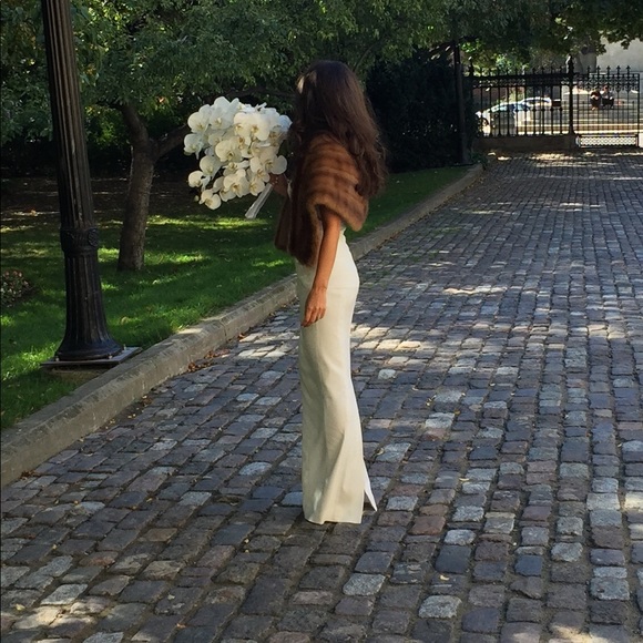 Designer wedding gown - Picture 3 of 10